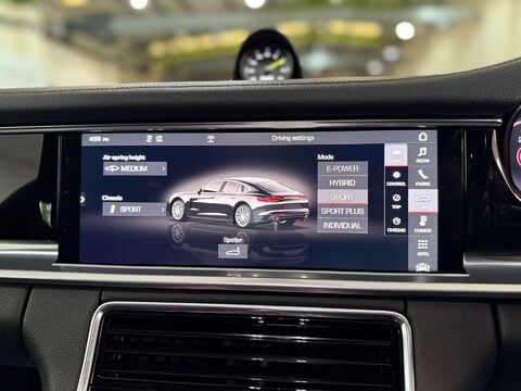 Porsche Panamera 2.9 V6 E-Hybrid 14kWh 4 Saloon 5dr Petrol Plug-in Hybrid PDK 4WD Euro 6 (s/ 61