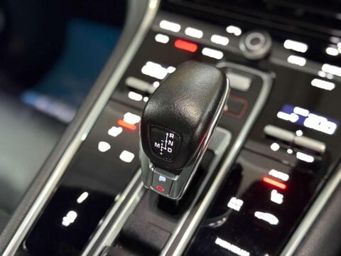 Porsche Panamera 2.9 V6 E-Hybrid 14kWh 4 Saloon 5dr Petrol Plug-in Hybrid PDK 4WD Euro 6 (s/ 67