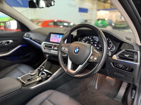 BMW 3 Series 2.0 318d MHT SE Touring 5dr Diesel Hybrid Auto Euro 6 (s/s) (150 ps) 29