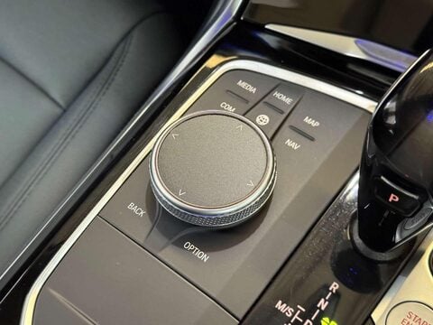 BMW 3 Series 2.0 318d MHT SE Touring 5dr Diesel Hybrid Auto Euro 6 (s/s) (150 ps) 48
