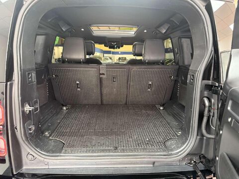 Land Rover Defender 3.0 i6 X SUV 5dr Petrol Auto 4WD Euro 6 (s/s) (400 ps) 46