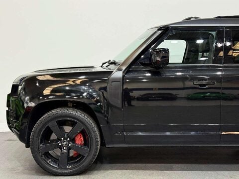 Land Rover Defender 3.0 i6 X SUV 5dr Petrol Auto 4WD Euro 6 (s/s) (400 ps) 16