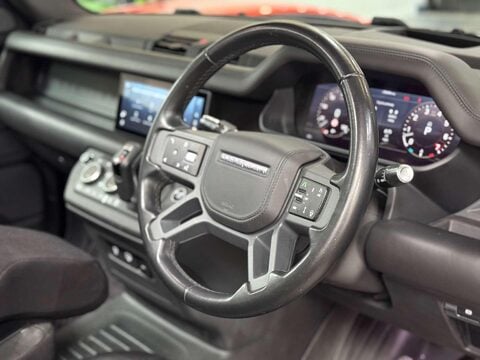 Land Rover Defender 3.0 i6 X SUV 5dr Petrol Auto 4WD Euro 6 (s/s) (400 ps) 46