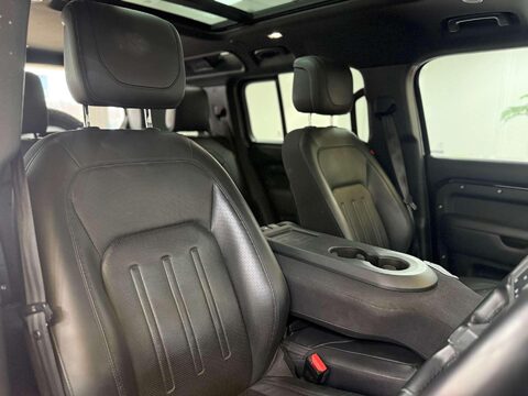 Land Rover Defender 3.0 i6 X SUV 5dr Petrol Auto 4WD Euro 6 (s/s) (400 ps) 30