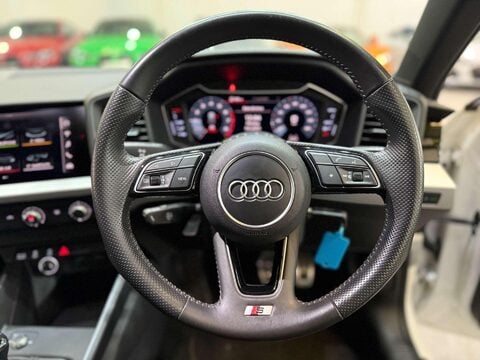 Audi A1 1.0 TFSI 30 S line Sportback 5dr Petrol Manual Euro 6 (s/s) (116 ps) 41