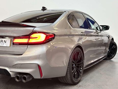 BMW M5 4.4 V8 GPF Saloon 4dr Petrol Steptronic xDrive Euro 6 (s/s) (600 ps) 28