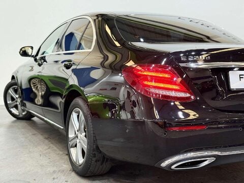 Mercedes-Benz E Class 2.0 E220d SE Saloon 4dr Diesel G-Tronic+ Euro 6 (s/s) (194 ps) 30