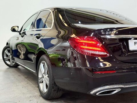 Mercedes-Benz E Class 2.0 E220d SE Saloon 4dr Diesel G-Tronic+ Euro 6 (s/s) (194 ps) 30
