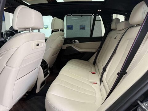 BMW X5 4.4 M50i V8 SUV 5dr Petrol Auto xDrive Euro 6 (s/s) (530 ps) 42