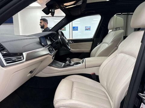 BMW X5 4.4 M50i V8 SUV 5dr Petrol Auto xDrive Euro 6 (s/s) (530 ps) 54