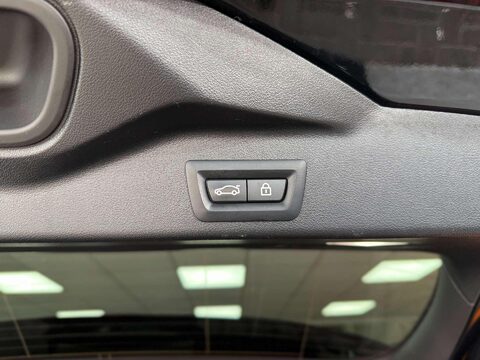 BMW X5 4.4 M50i V8 SUV 5dr Petrol Auto xDrive Euro 6 (s/s) (530 ps) 71
