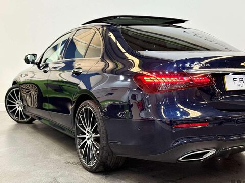 Mercedes-Benz E Class 2.0 E220d AMG Line Night Edition (Premium Plus) Saloon 4dr Diesel G-Tronic+ 25