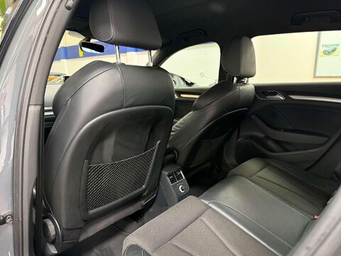 Audi A3 1.5 TFSI CoD 35 Black Edition Sportback 5dr Petrol S Tronic Euro 6 (s/s) (1 43