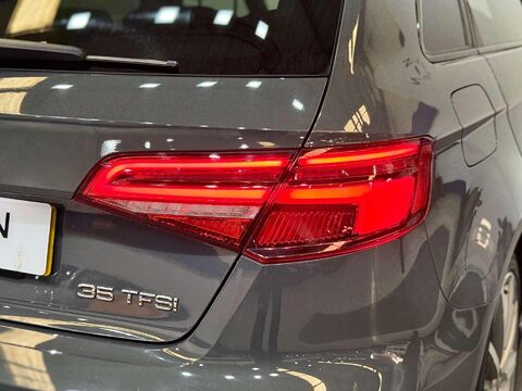 Audi A3 1.5 TFSI CoD 35 Black Edition Sportback 5dr Petrol S Tronic Euro 6 (s/s) (1 56