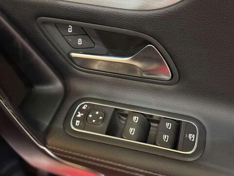 Mercedes-Benz A Class 2.0 A35 AMG (Premium Plus) Hatchback 5dr Petrol SpdS DCT 4MATIC Euro 6 (s/s 59