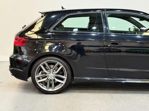 Audi S3 2.0 TFSI Hatchback 3dr Petrol S Tronic quattro Euro 6 (s/s) (300 ps) 16