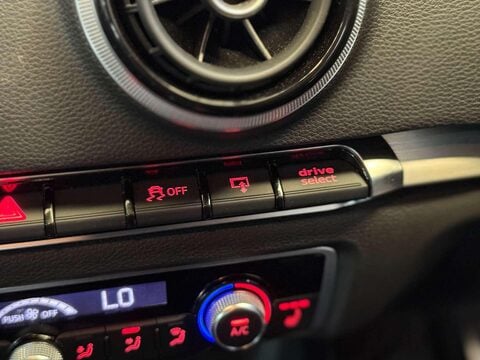Audi S3 2.0 TFSI Hatchback 3dr Petrol S Tronic quattro Euro 6 (s/s) (300 ps) 47