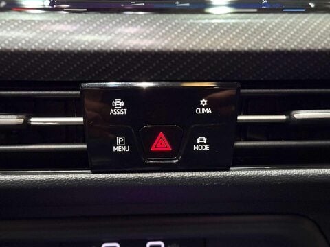 Volkswagen Golf 2.0 TSI R Hatchback 5dr Petrol DSG 4Motion Euro 6 (s/s) (320 ps) 56
