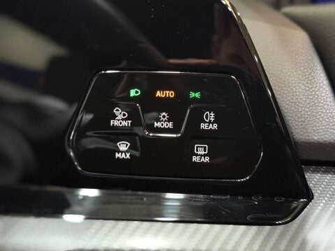Volkswagen Golf 2.0 TSI R Hatchback 5dr Petrol DSG 4Motion Euro 6 (s/s) (320 ps) 67
