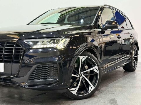 Audi Q7 3.0 TFSI V6 55 Black Edition SUV 5dr Petrol Tiptronic quattro Euro 6 (s/s)  16