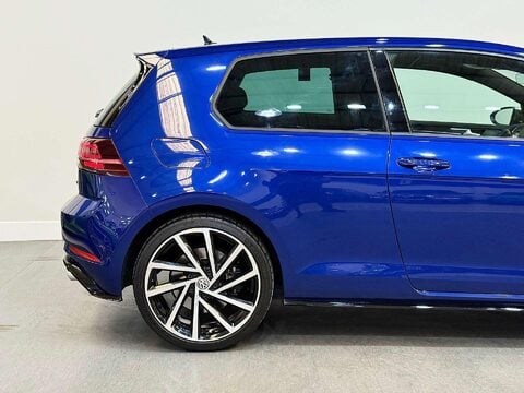 Volkswagen Golf 2.0 TSI R Hatchback 3dr Petrol DSG 4Motion Euro 6 (s/s) (310 ps) 15