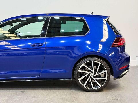 Volkswagen Golf 2.0 TSI R Hatchback 3dr Petrol DSG 4Motion Euro 6 (s/s) (310 ps) 19
