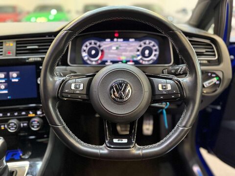 Volkswagen Golf 2.0 TSI R Hatchback 3dr Petrol DSG 4Motion Euro 6 (s/s) (310 ps) 31