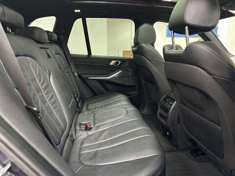 BMW X5 3.0 30d M Sport SUV 5dr Diesel Auto xDrive Euro 6 (s/s) (265 ps) 32