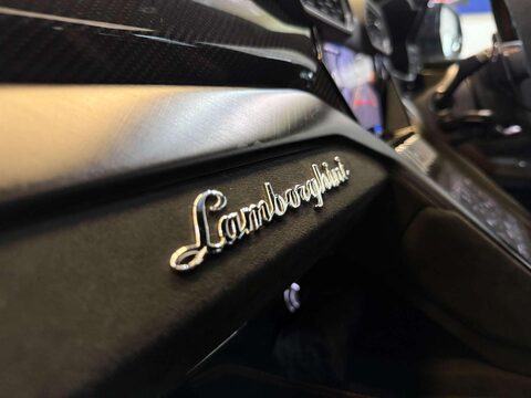 Lamborghini Urus 4.0 V8 BiTurbo Performante SUV 5dr Petrol Auto 4WD Euro 6 (666 ps) 62