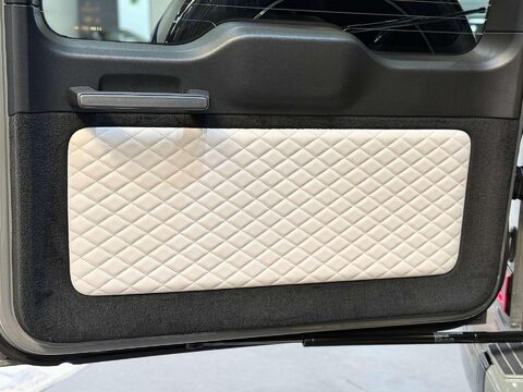 Mercedes-Benz G Class 4.0 G63 V8 BiTurbo MHEV AMG MANUFAKTUR Edition SUV 5dr Petrol Hybrid SpdS+9 81