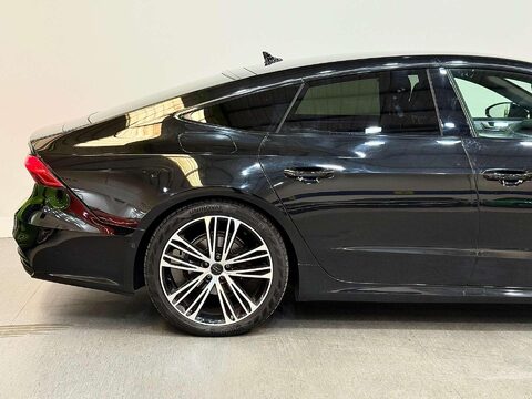 Audi A7 2.0 TDI 40 S line Sportback 5dr Diesel S Tronic Euro 6 (s/s) (204 ps) 16