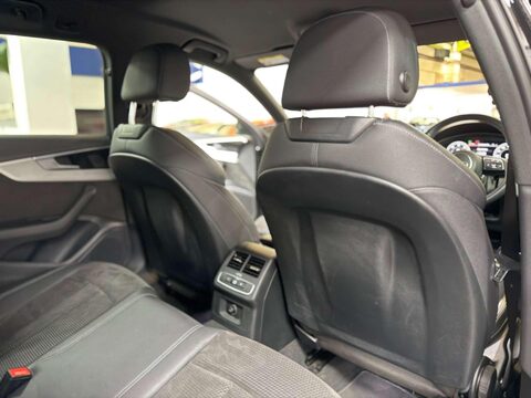 Audi A4 2.0 TDI 35 S line Estate 5dr Diesel S Tronic Euro 6 (s/s) (163 ps) 45