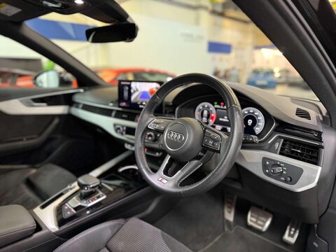 Audi A4 2.0 TDI 35 S line Estate 5dr Diesel S Tronic Euro 6 (s/s) (163 ps) 55