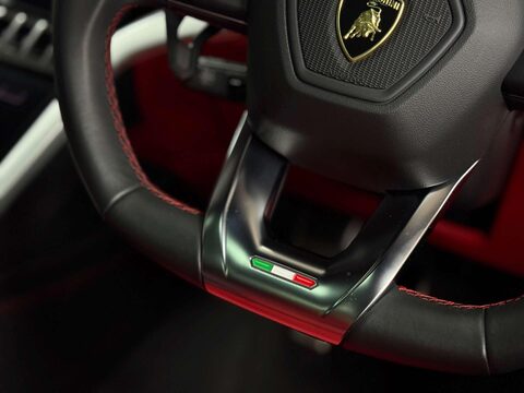 Lamborghini Urus 4.0 V8 BiTurbo SUV 5dr Petrol Auto 4WD Euro 6 (650 ps) 49