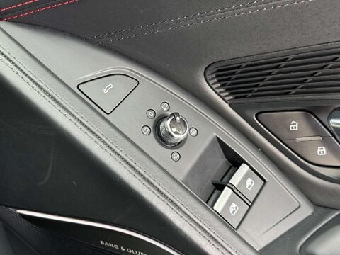 Audi R8 5.2 FSI V10 Plus Coupe 2dr Petrol S Tronic quattro Euro 6 (s/s) (610 ps) 50