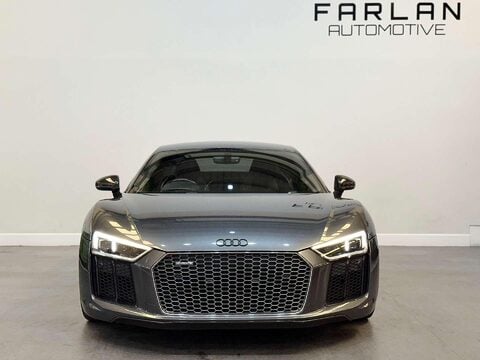 Audi R8 5.2 FSI V10 Plus Coupe 2dr Petrol S Tronic quattro Euro 6 (s/s) (610 ps) 9