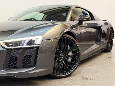 Audi R8 5.2 FSI V10 Plus Coupe 2dr Petrol S Tronic quattro Euro 6 (s/s) (610 ps) 14