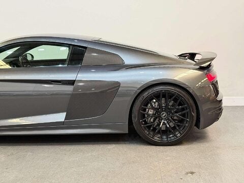 Audi R8 5.2 FSI V10 Plus Coupe 2dr Petrol S Tronic quattro Euro 6 (s/s) (610 ps) 19