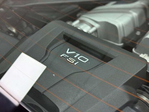 Audi R8 5.2 FSI V10 Plus Coupe 2dr Petrol S Tronic quattro Euro 6 (s/s) (610 ps) 44