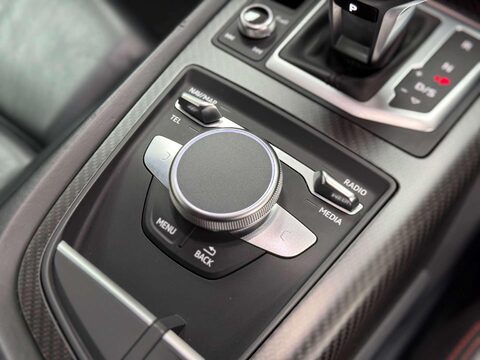 Audi R8 5.2 FSI V10 Plus Coupe 2dr Petrol S Tronic quattro Euro 6 (s/s) (610 ps) 56