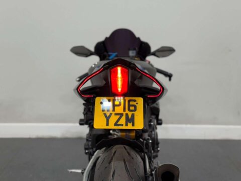 Yamaha R1M 1000 Super Sports Petrol Manual (200 ps) 28