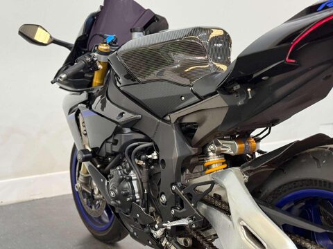 Yamaha R1M 1000 Super Sports Petrol Manual (200 ps) 25