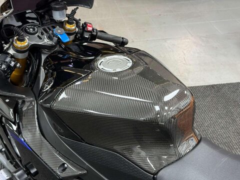 Yamaha R1M 1000 Super Sports Petrol Manual (200 ps) 56