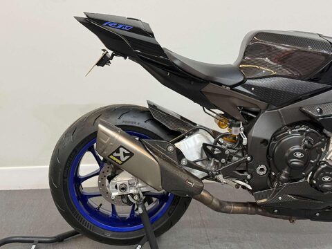 Yamaha R1M 1000 Super Sports Petrol Manual (200 ps) 11