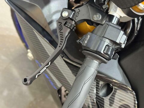 Yamaha R1M 1000 Super Sports Petrol Manual (200 ps) 41