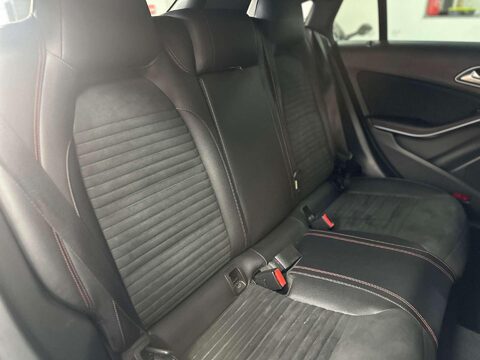 Mercedes-Benz CLA Class 1.6 CLA200 AMG Line Night Edition Shooting Brake 5dr Petrol 7G-DCT Euro 6 ( 45