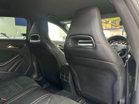 Mercedes-Benz CLA Class 1.6 CLA200 AMG Line Night Edition Shooting Brake 5dr Petrol 7G-DCT Euro 6 ( 47