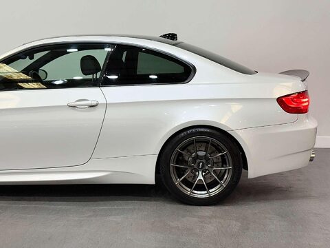 BMW M3 4.0 iV8 Coupe 2dr Petrol DCT Euro 5 (420 ps) 17