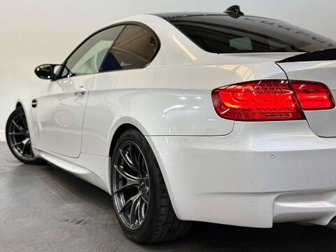 BMW M3 4.0 iV8 Coupe 2dr Petrol DCT Euro 5 (420 ps) 23