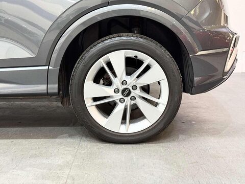Audi Q2 1.5 TFSI CoD 35 S line SUV 5dr Petrol S Tronic Euro 6 (s/s) (150 ps) 56